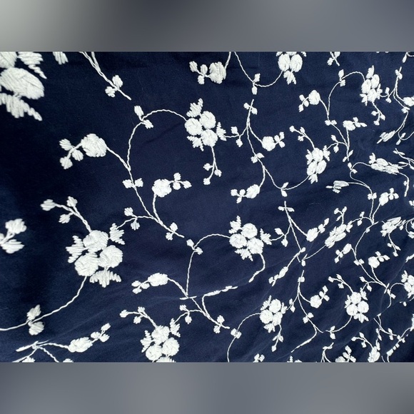 NWT Zara Embroidered Flutter Sleeve Button Down Midi Dresss Size Small - Picture 4 of 12